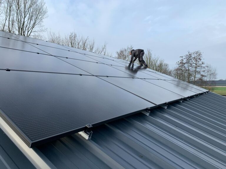 wr elektro zonnepanelen leggen 768x576